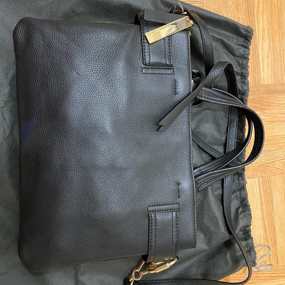 Vince Camuto Cross body bag - Picture 4 of 6